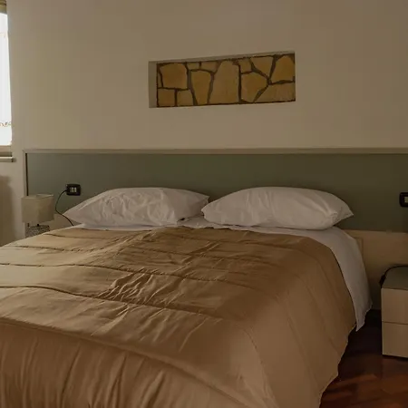 Carlotta Guest house *