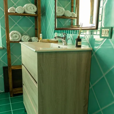 Carlotta Guest house